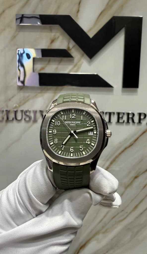 Patek Philippe Aquanaut held in the Exclusive Masterpiece boutique, Dubai